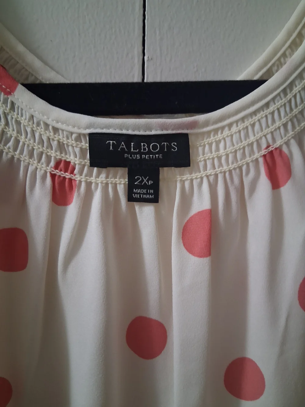 Talbots Cream Sleeveless Polka Dot Blouse with Coral Dots - Picture 2 of 8